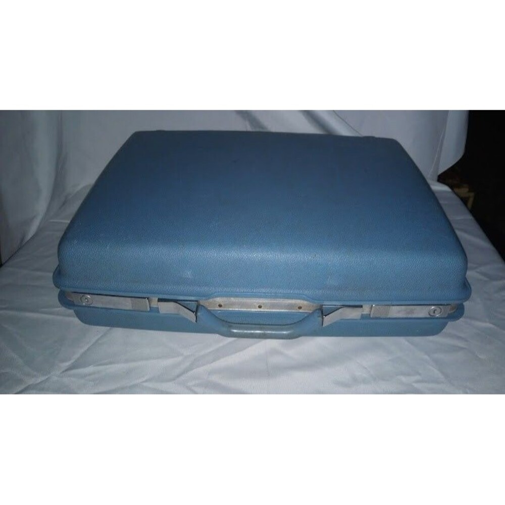 Vintage Blue Travel Luggage Aspen 21” X 16” X 6”  great for decor